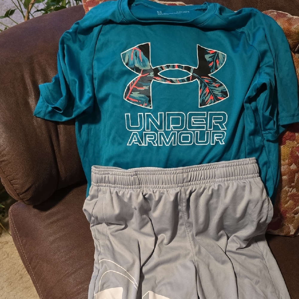 Under Armour Kids Teal Graphic Tee And Short Set